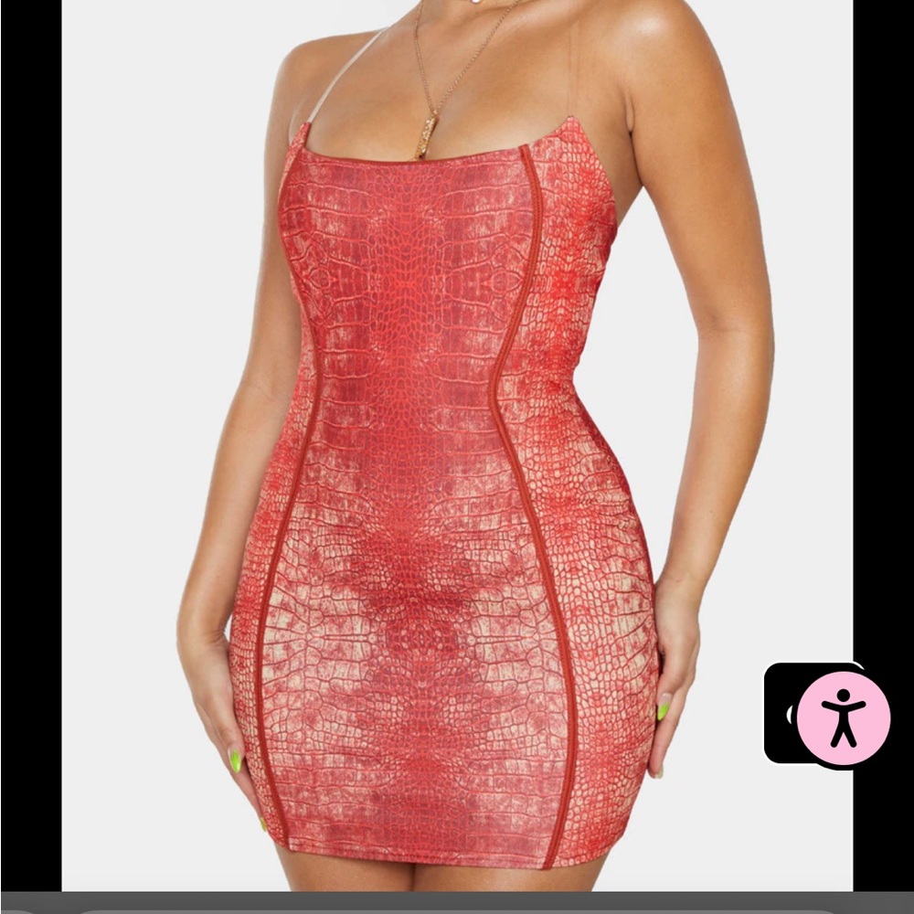 Red Dress  ( Pretty Little Thing)